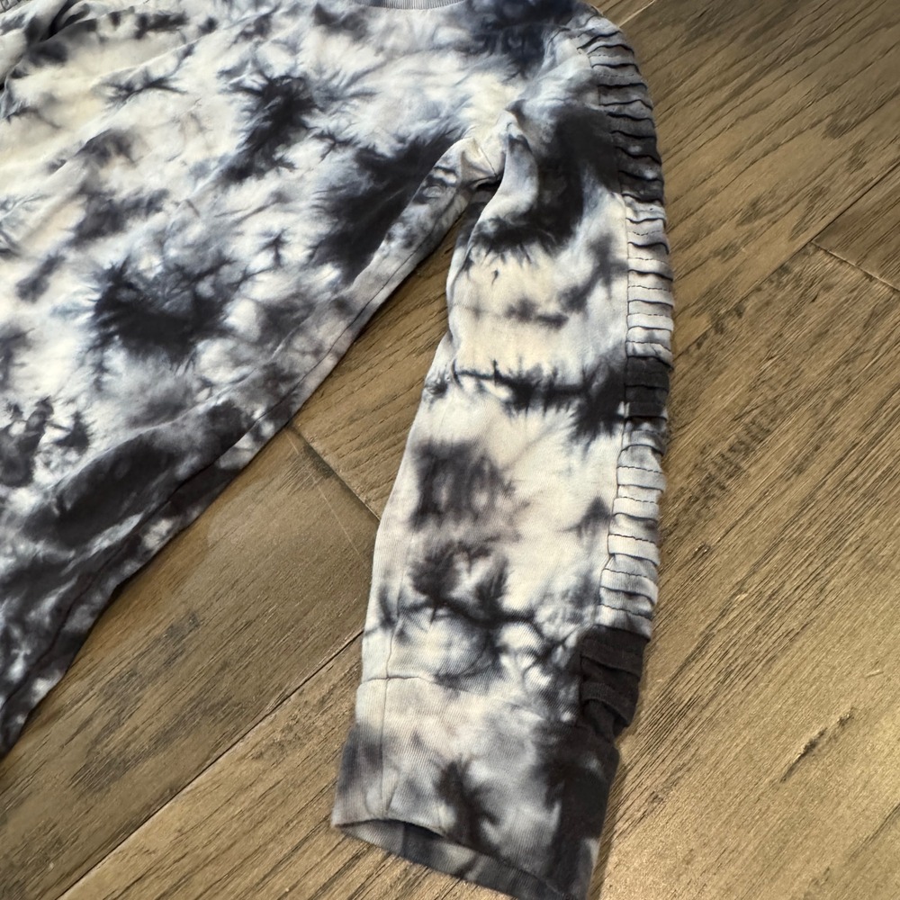 Cotton‎ On Kids Tie Dye Long Sleeve Top Size 6 Black White Trendy - Picture 3 of 6